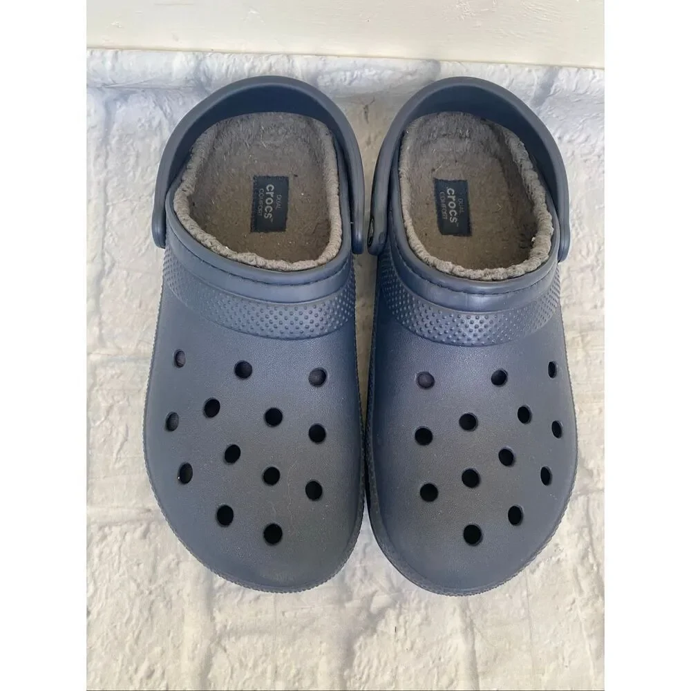 Crocs men 8 women 10 classic slip on clog w/heel strap & sherpa lining nvy blue